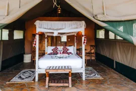 Tent bathroom with bathtub