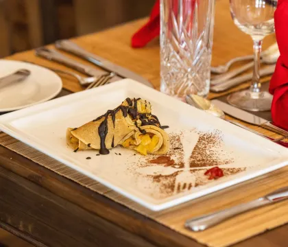 TepStudios-195 — Kitchen plating a dish